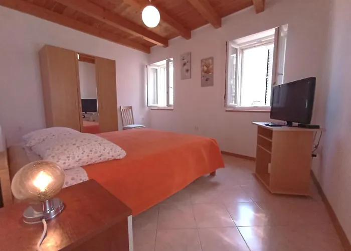Ana Apartments