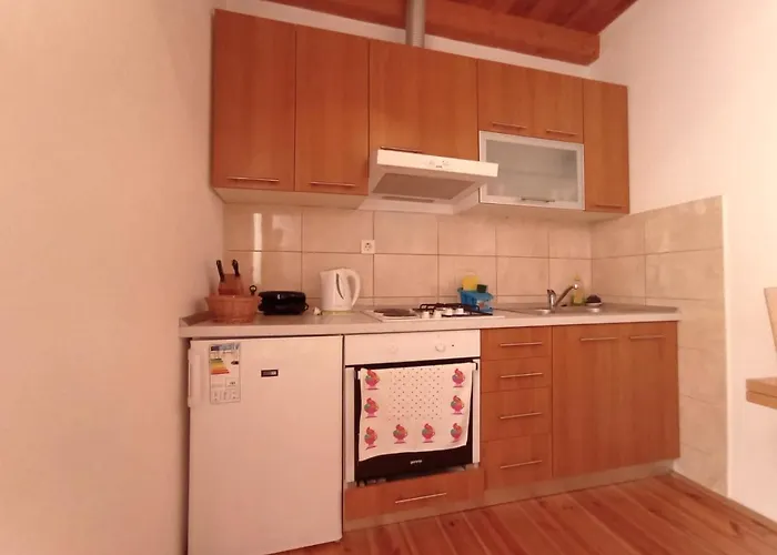 Ana Apartments